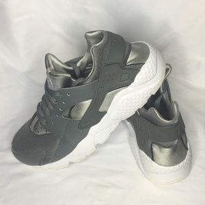 Nike Huaraches Gray/Silver
